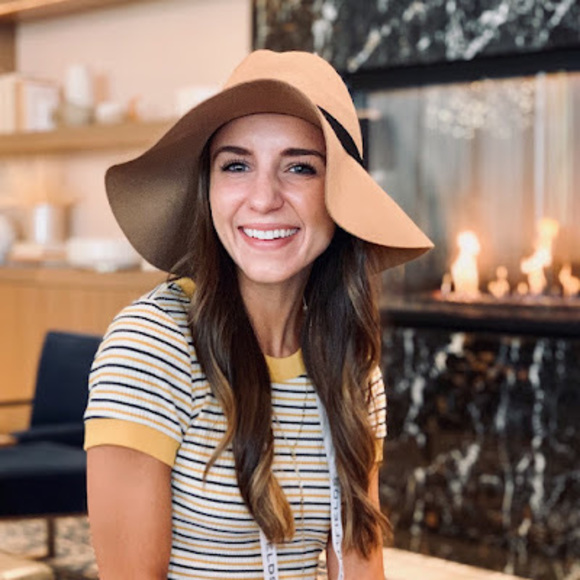 Meet your Posher, Grace - Picture 1 of 1